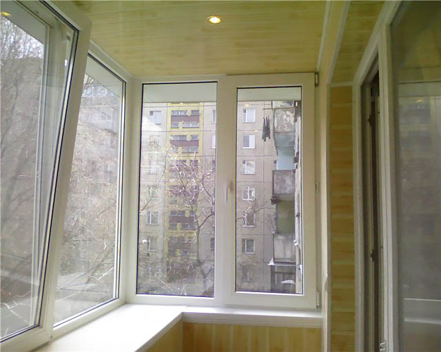 Остекление балкона в панельном доме по цене от производителя Юбилейный